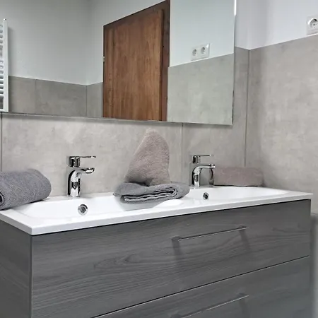 Apartament Resi Niederthai
